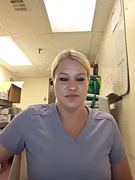 LadyB07 online show from July 2, 5:30 pm