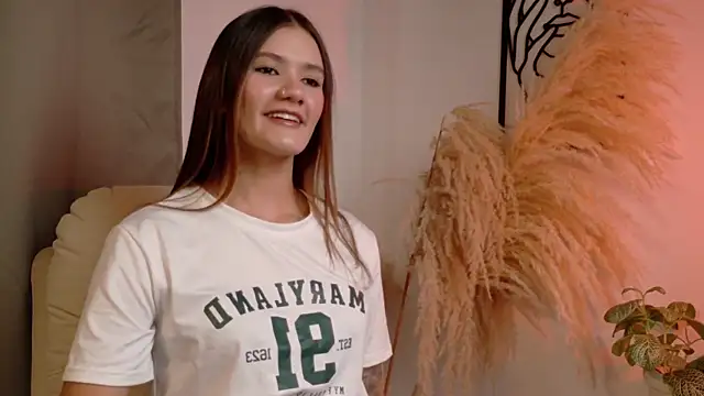 Mia Benett  online show from March 10, 1:16 pm