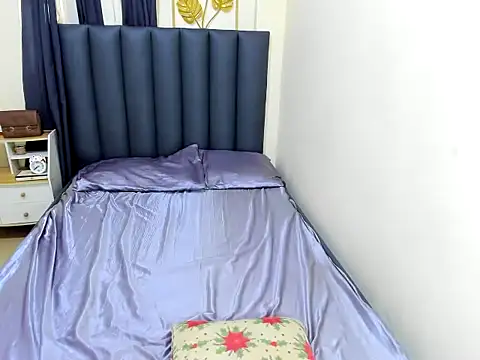 Snapshot of Maddison_Lore chatting on March 8, 4:49 am Maddison Lore online show from March 8, 4:49 am