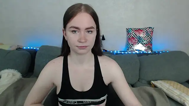 Vanessa BigTits online show from April 17, 12:13 am