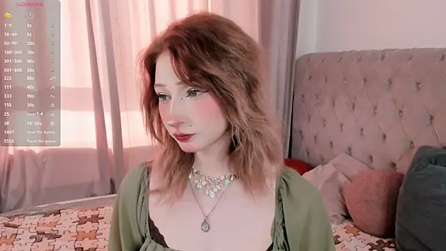 Snapshot of JeanelleHodo chatting on April 3, 6:44 am JeanelleHodo online show from April 3, 6:44 am