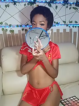 Snapshot of TinnaPeyton chatting on July 20, 9:39 pm TinnaPeyton online show from July 20, 9:39 pm