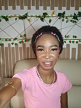 Snapshot of TinnaPeyton chatting on July 24, 5:11 pm TinnaPeyton online show from July 24, 5:11 pm