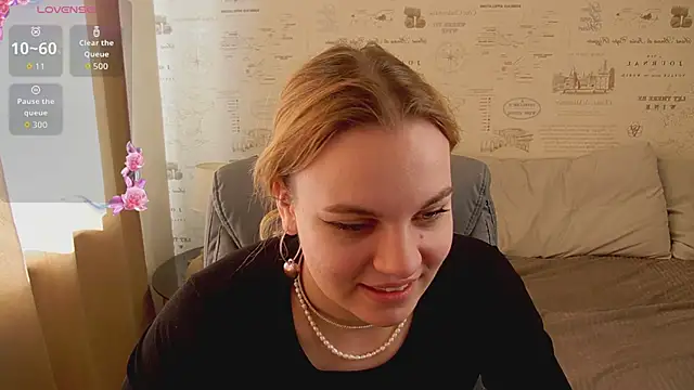 Glow Margo online show from June 18, 1:17 am