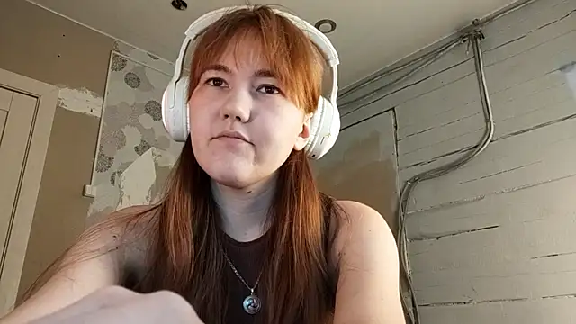 DinaFirebird online show from March 4, 4:40 am