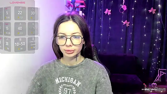 AlisMoonly online show from March 9, 7:12 am