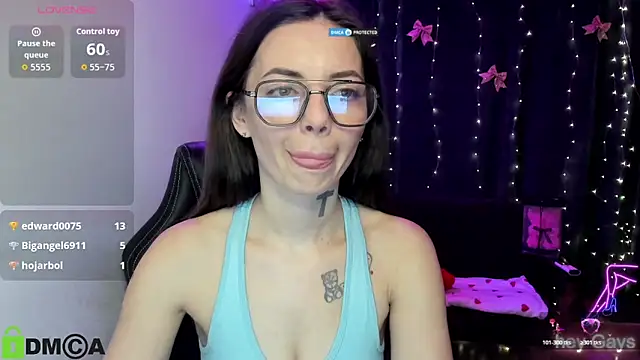 AlisMoonly online show from March 15, 8:26 pm