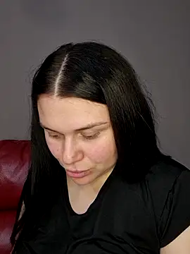 6Alice9 online show from March 17, 8:12 pm