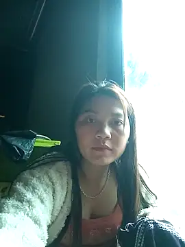 Linhna20 online show from March 17, 9:01 am