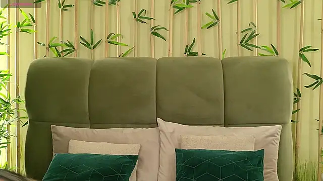 ErinEvans online show from June 12, 4:11 am