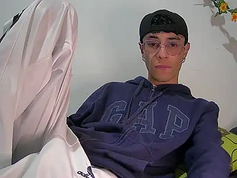 militoveruss2 online show from March 2, 10:44 am