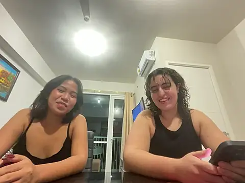 yassiestar online show from March 10, 4:45 pm