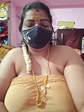 Snapshot of tamil_lathikaaa chatting on June 26, 6:01 pm tamil lathikaaa online show from June 26, 6:01 pm