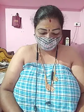 Snapshot of tamil_lathikaaa chatting on July 8, 3:11 am tamil lathikaaa online show from July 8, 3:11 am
