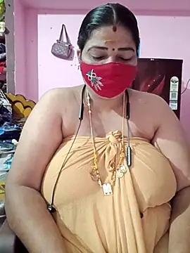 Snapshot of tamil_lathikaaa chatting on July 10, 6:10 pm tamil lathikaaa online show from July 10, 6:10 pm