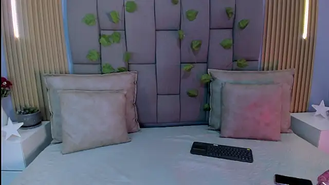 ValeriaRose  online show from March 14, 11:15 am