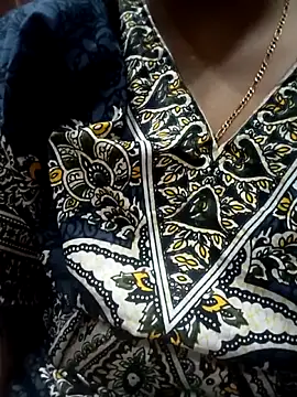 aisha 67 online show from March 13, 8:15 pm