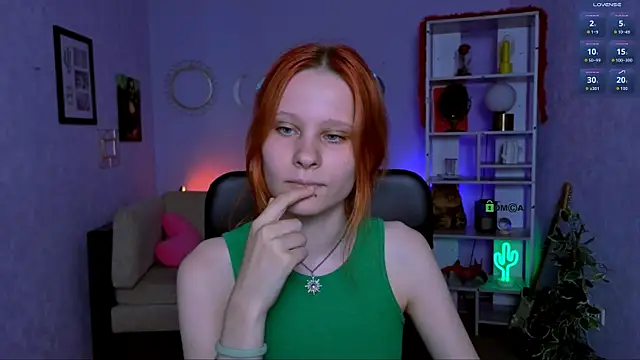 cassandra nik online show from June 4, 12:22 pm