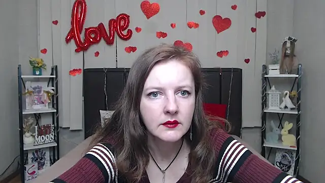 Snapshot of MeganPirs chatting on March 12, 6:52 am MeganPirs online show from March 12, 6:52 am