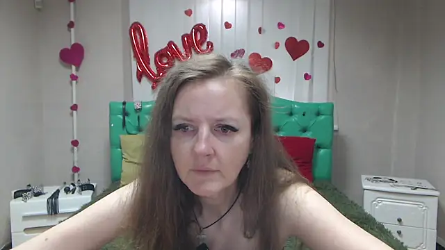 MeganPirs online show from May 17, 5:05 am