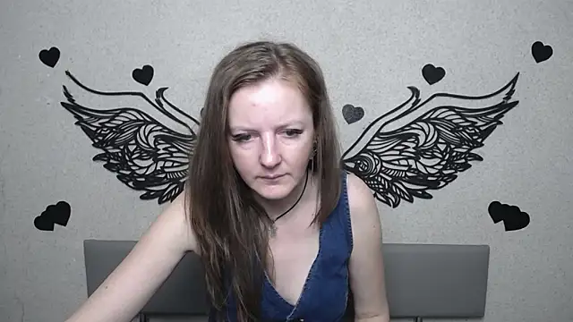 Snapshot of MeganPirs chatting on May 21, 5:03 am MeganPirs online show from May 21, 5:03 am