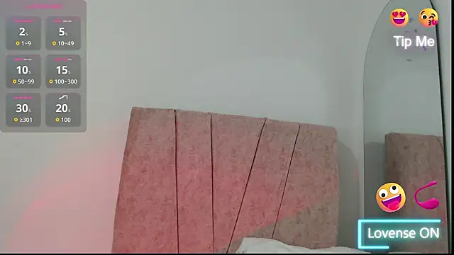 Lunitaboteroph online show from March 17, 8:56 pm