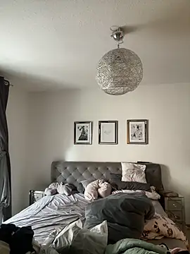 JuliaPrivat online show from March 15, 2:23 pm