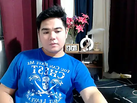 Bigdaddybear888 online show from May 15, 4:47 pm