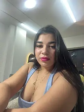 Snapshot of _Victoriarosse_ chatting on May 14, 11:22 pm Victoriarosse online show from May 14, 11:22 pm