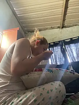 Brenda  222 online show from March 13, 6:47 pm