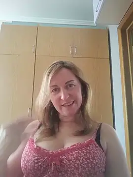 ChristinaYork online show from March 24, 12:32 pm