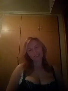ChristinaYork online show from April 15, 8:09 pm