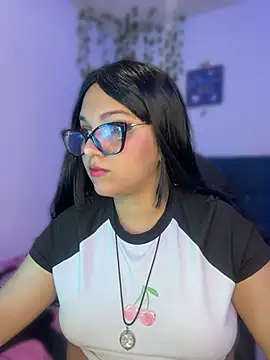 Snapshot of aurora_bela chatting on July 16, 4:29 am aurora bela online show from July 16, 4:29 am
