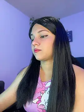 Snapshot of aurora_bela chatting on July 17, 3:02 am aurora bela online show from July 17, 3:02 am