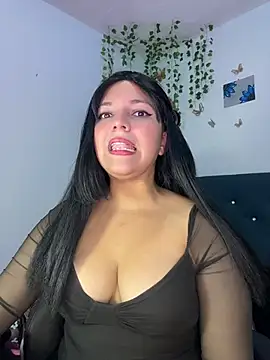 Snapshot of aurora_bela chatting on July 29, 4:54 am aurora bela online show from July 29, 4:54 am