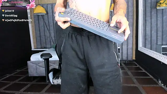 DanteLuxx online show from June 17, 4:26 am