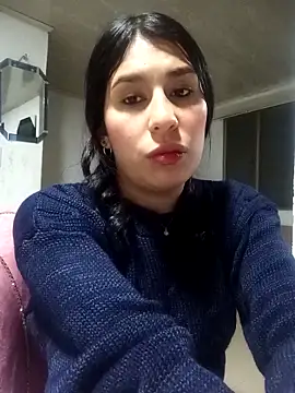 charlottte wh online show from April 27, 11:47 pm