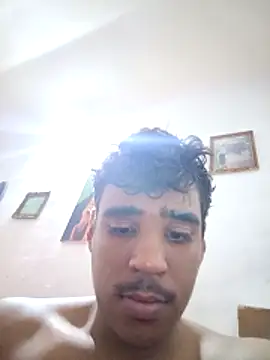 luis230436 online show from March 27, 3:45 am