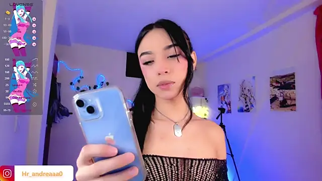 Snapshot of IamAndrea01 chatting on June 9, 1:17 am IamAndrea01 online show from June 9, 1:17 am