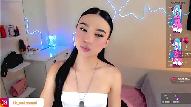 IamAndrea01 online show from July 5, 6:15 pm