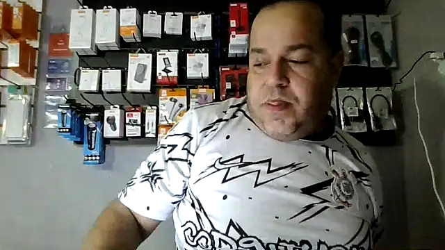 UrsoBissexualPauGrosso online show from May 3, 4:40 am