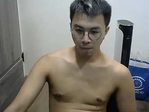 silverwolfwoof online show from June 9, 1:12 pm