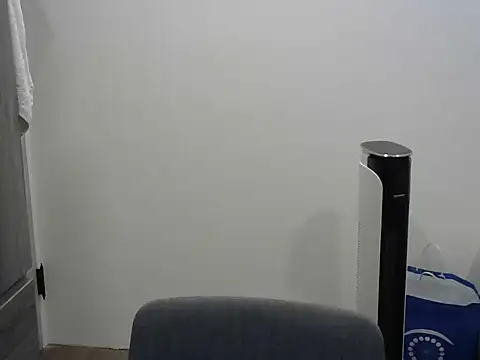 silverwolfwoof online show from June 26, 3:38 pm