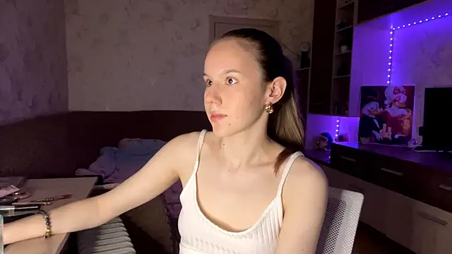 PrettyReal online show from March 17, 1:14 pm