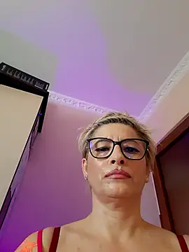 LunaBlaise online show from April 23, 11:42 am