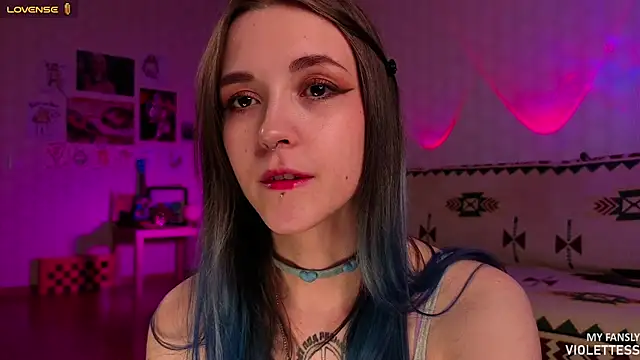 Snapshot of violettess chatting on May 5, 4:59 pm violettess online show from May 5, 4:59 pm