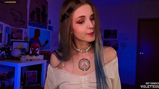 Snapshot of violettess chatting on June 16, 5:04 pm violettess online show from June 16, 5:04 pm