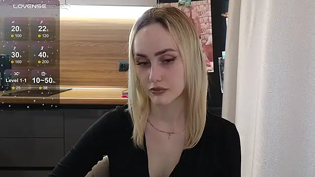 Snapshot of Bella_Villen chatting on July 31, 11:53 am Bella Villen online show from July 31, 11:53 am