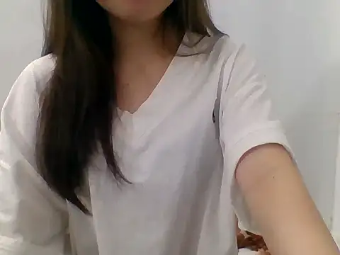 Snapshot of kiraa-007 chatting on May 11, 2:45 pm kiraa-007 online show from May 11, 2:45 pm