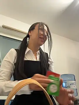 Bunny Lush online show from March 10, 4:50 am